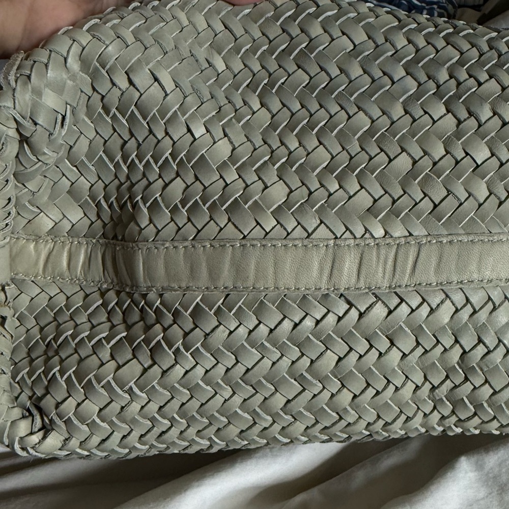 Madewell The Medium Transport Tote: Woven Leather Edition Ashen Sage - Picture 11 of 14